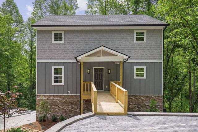 701 Harbor Dr, Lancaster