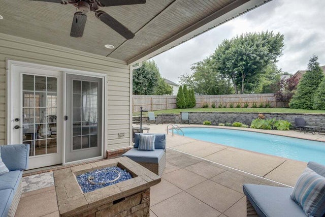 1008 Simmons Ln, Franklin