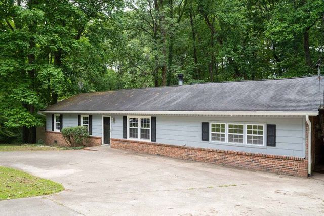 1008 Valley Ln, White House