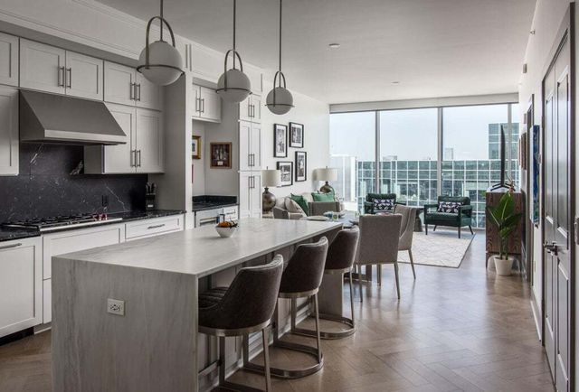 1616 West End Avenue 2805, Nashville