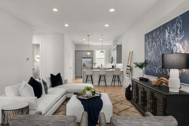 1011 44th Ave N 3, Nashville