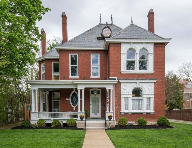 331 E Main St, Murfreesboro