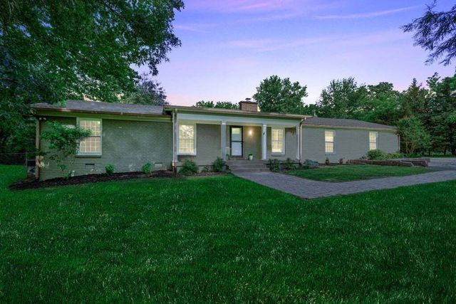 3515 Campbellsville Pike, Columbia