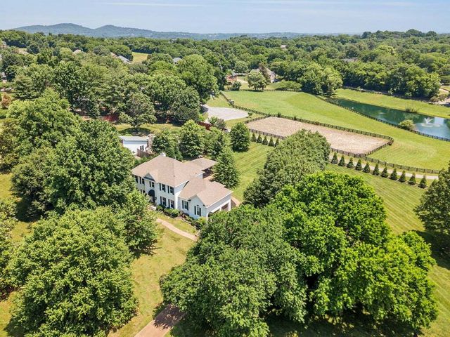 1045 Beech Grove Rd, Brentwood