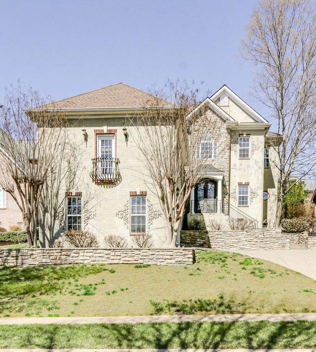 282 Keswick Grove Ln, Franklin