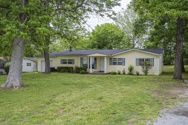 151 Hickory St, LA VERGNE