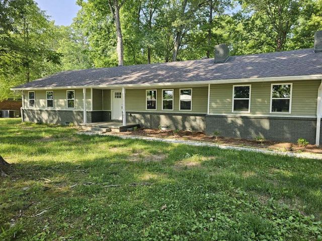 221 Jackson Cir, Tullahoma