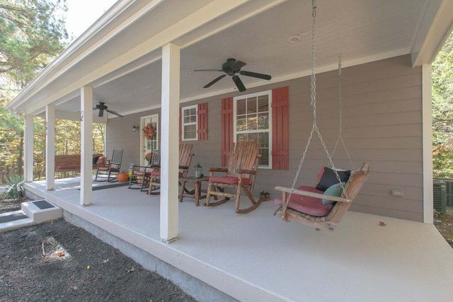 285 October Drive, Smithville