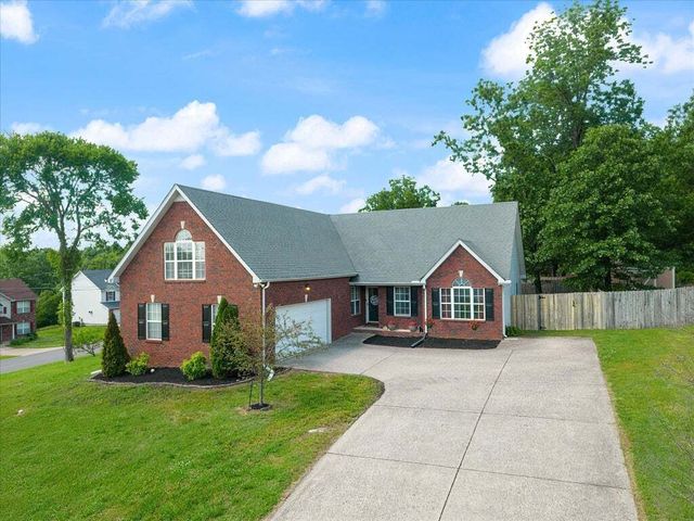 1901 Champlain Dr, LA VERGNE