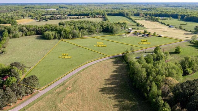 2 Hurricane Creek Rd, Lawrenceburg