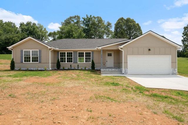 206 Golf Club Road, Mc Minnville