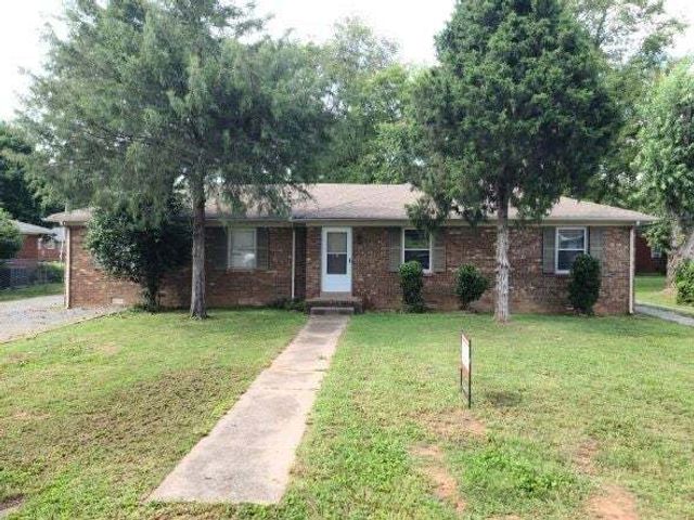 1521 Clydeway Dr, Murfreesboro