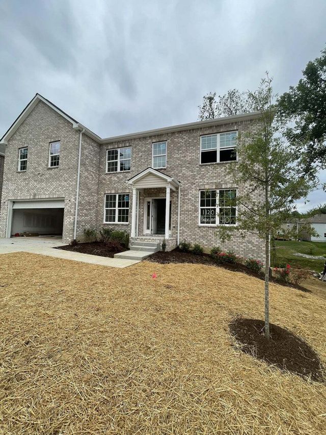 1120 Parklawn Dr, Nashville