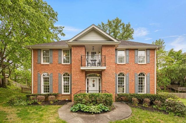 2680 Windwood Ct, Clarksville