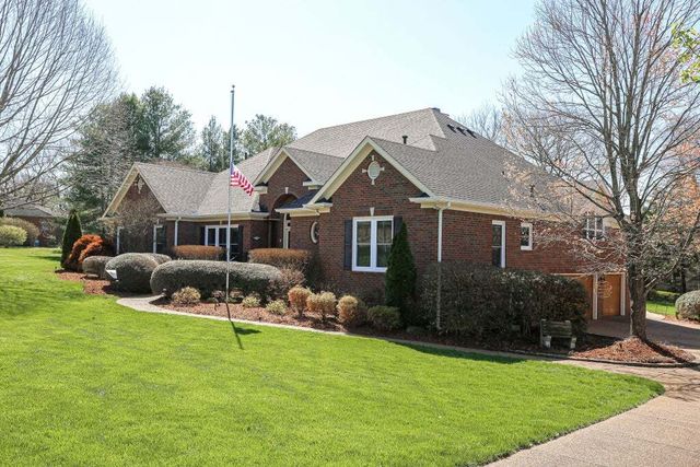 609 Burton Dr, Franklin
