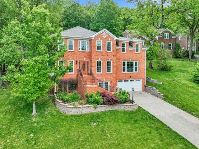 301 Saint Andrews Dr, Franklin