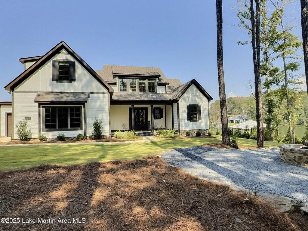 1751 Sturdivant Rd, Jacksons Gap