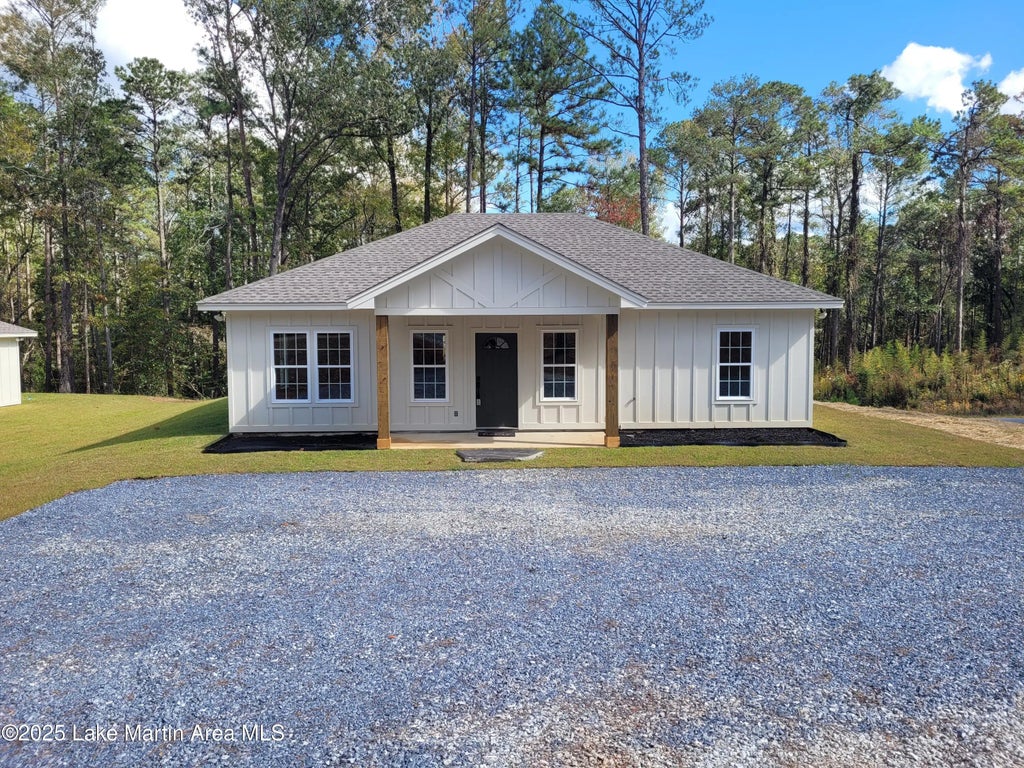 198 Mccain Rd, Eclectic