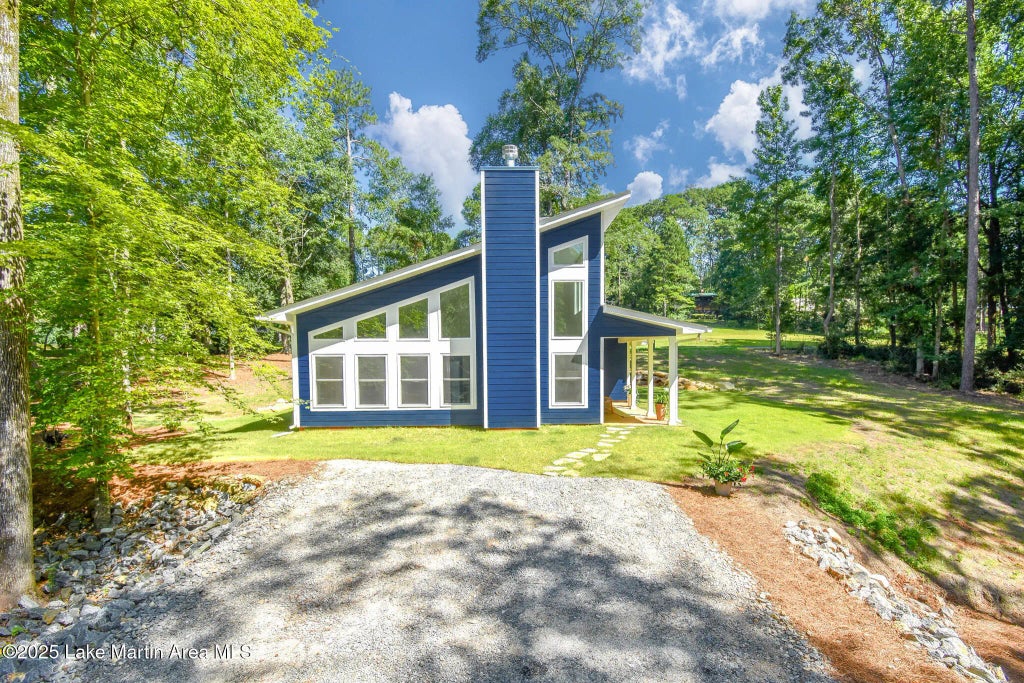 235 Hickory Way, Dadeville