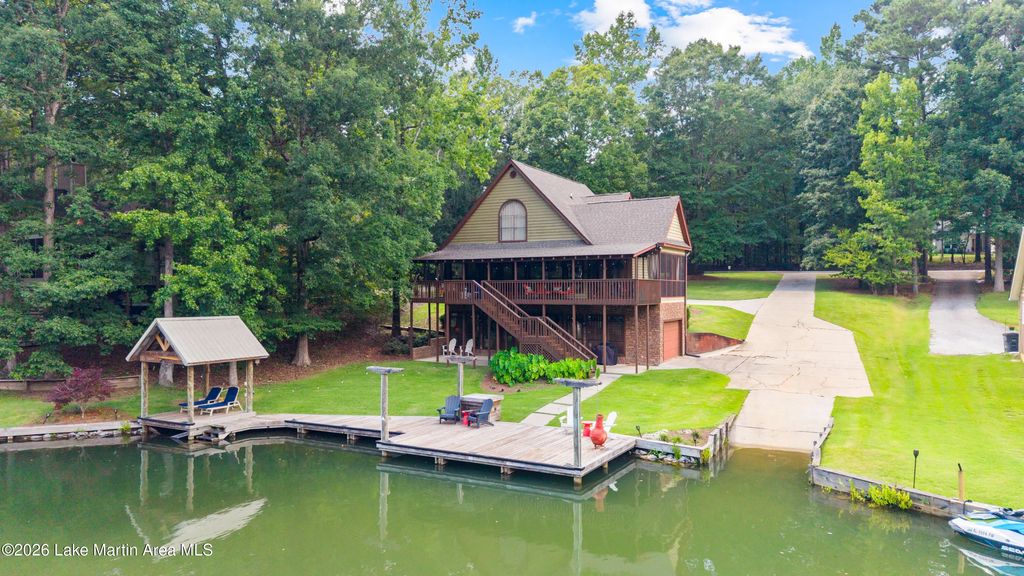 563 Beach Island Trace, Dadeville