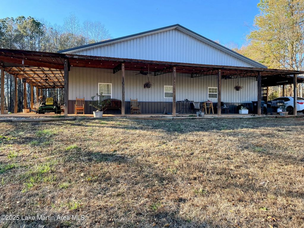 91 Monroe Dr, Delta