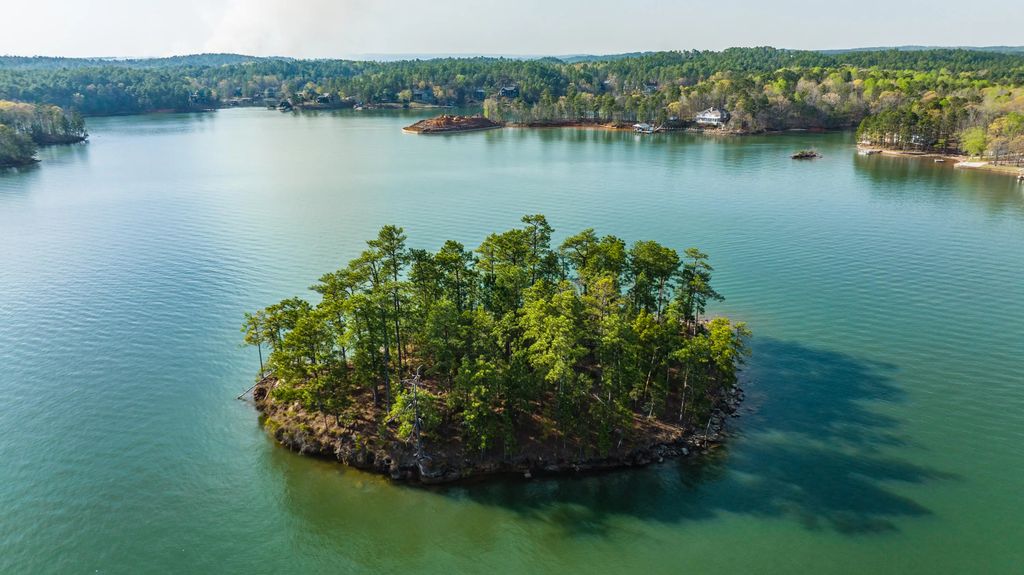 Island, Dadeville