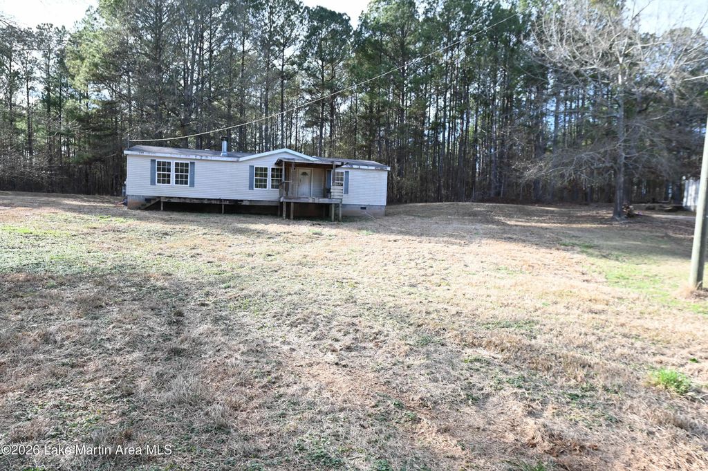 332 Elm Trl, Alexander City