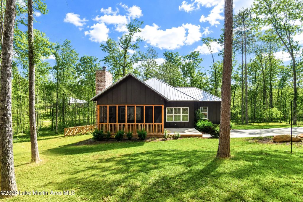 524 Harbor View Blvd, Dadeville