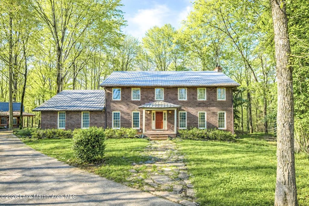 659 Arrowhead Loop, Alexander City