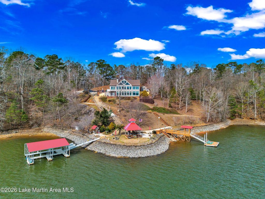 876 Ridge Rd, Dadeville