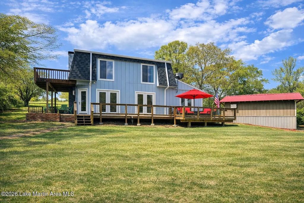 620 Shoreline Dr, Jacksons Gap