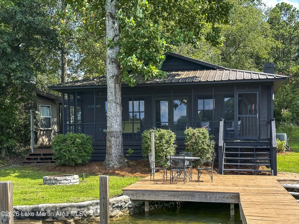 367 Council Rock Rd, Eclectic