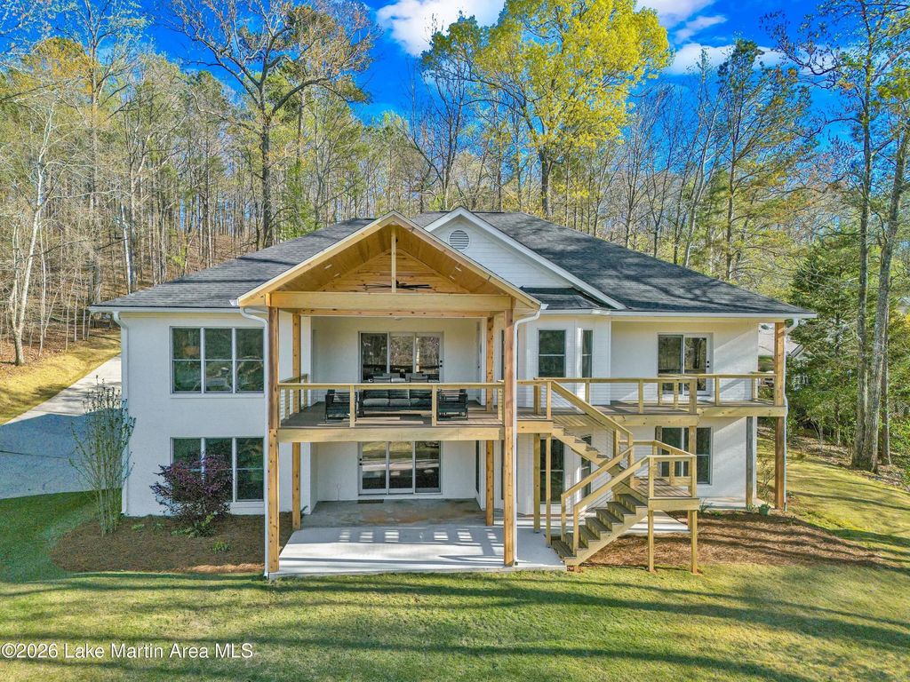 156 Crooked Arrow Dr, Dadeville