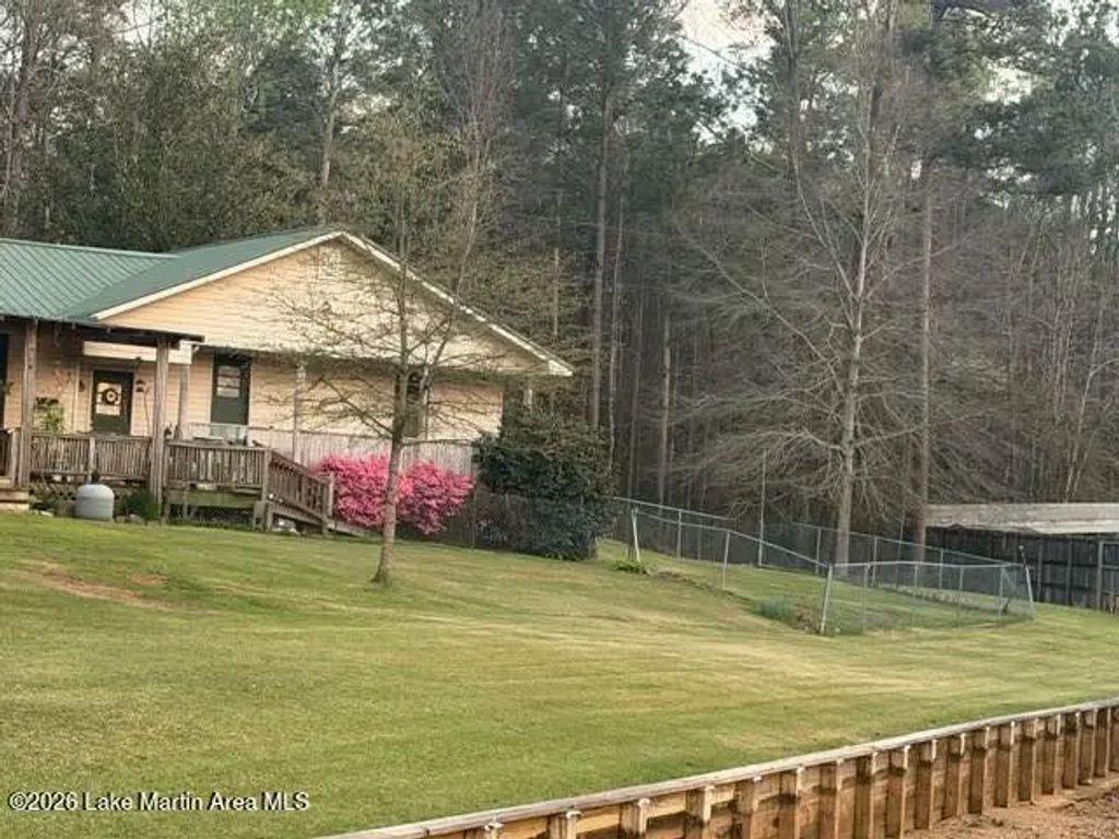 87 Willow Wood Way, Dadeville