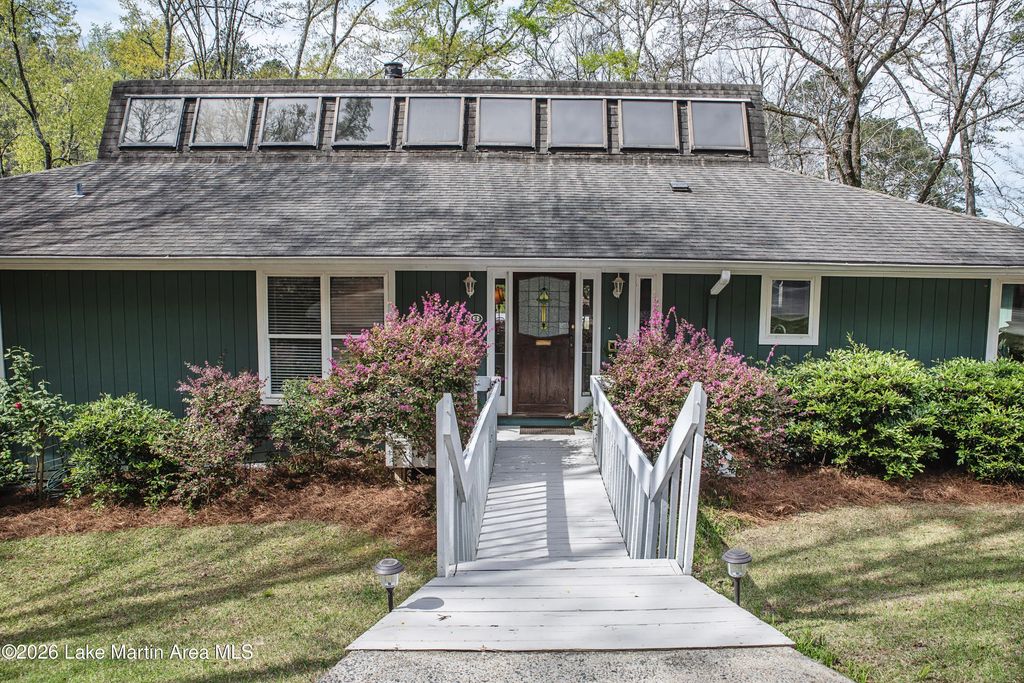 93 Wildwood Rd, Alexander City