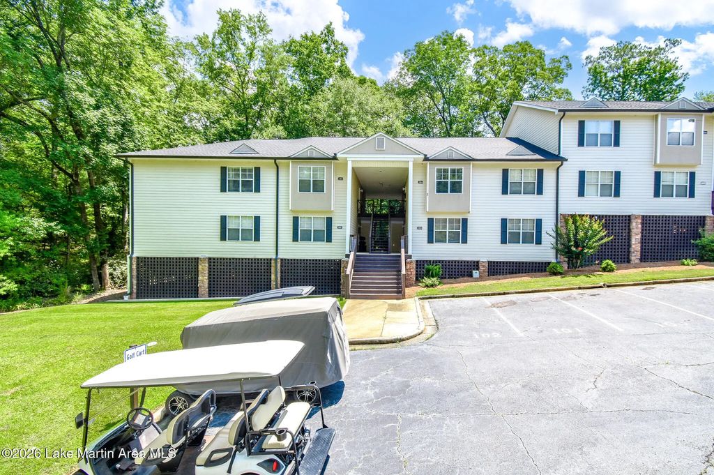 741 Lakeview Ridge Unit 104 Cir, Dadeville