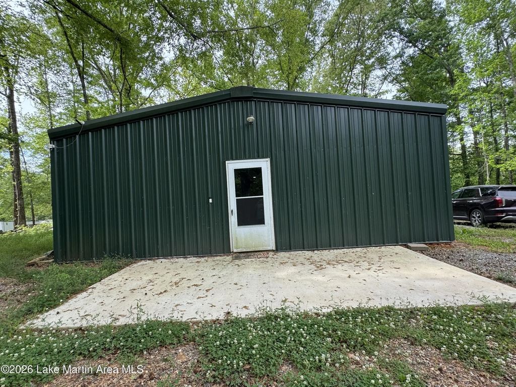 216 Cribb Rd, Alexander City