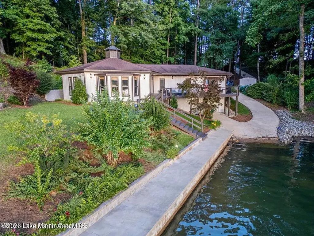 5 Riverwood Ln, Alexander City