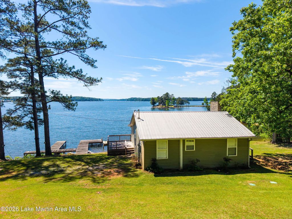 250 Lewis Rd, Alexander City