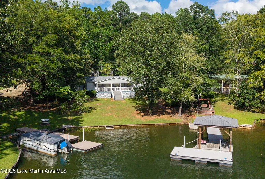 44 Hickory Dr, Dadeville
