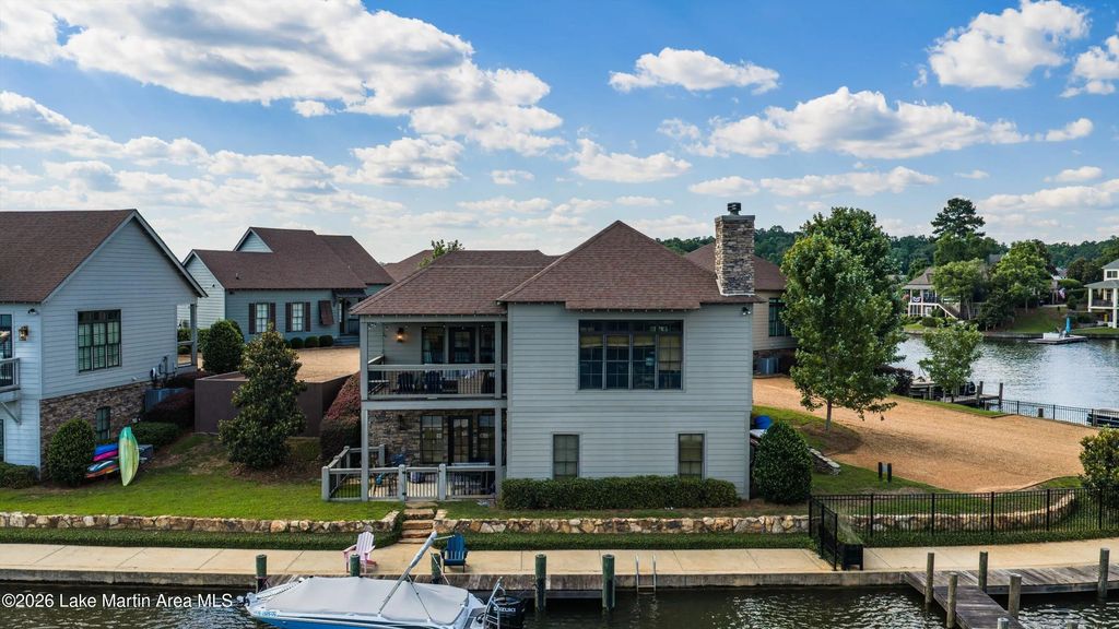 53 Village Key, Dadeville