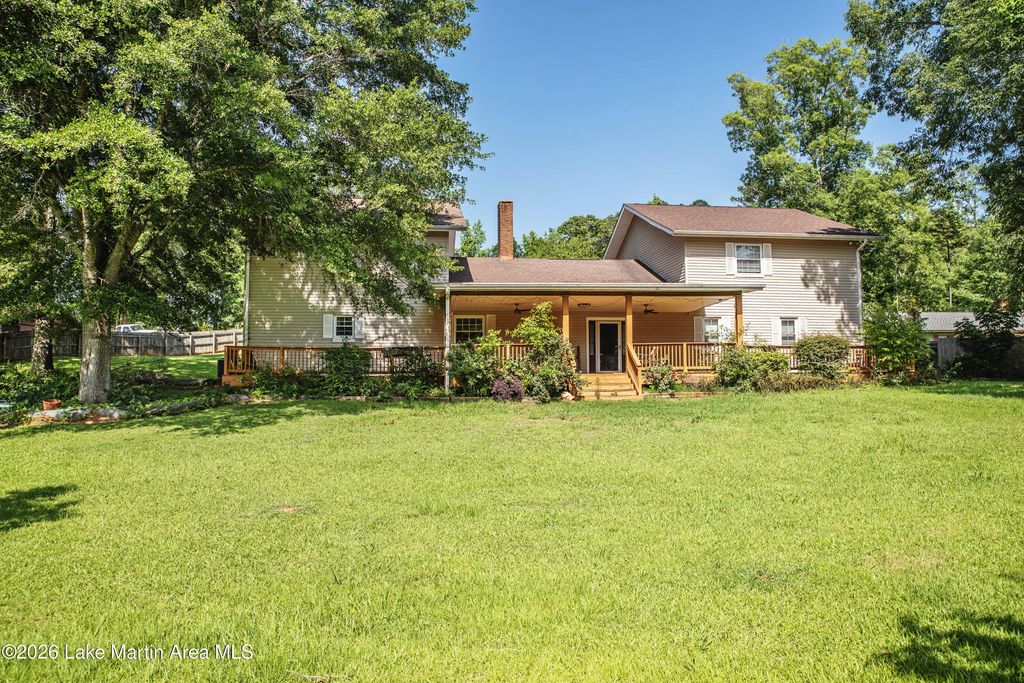 699 Lakeview Heights Rd, Jacksons Gap