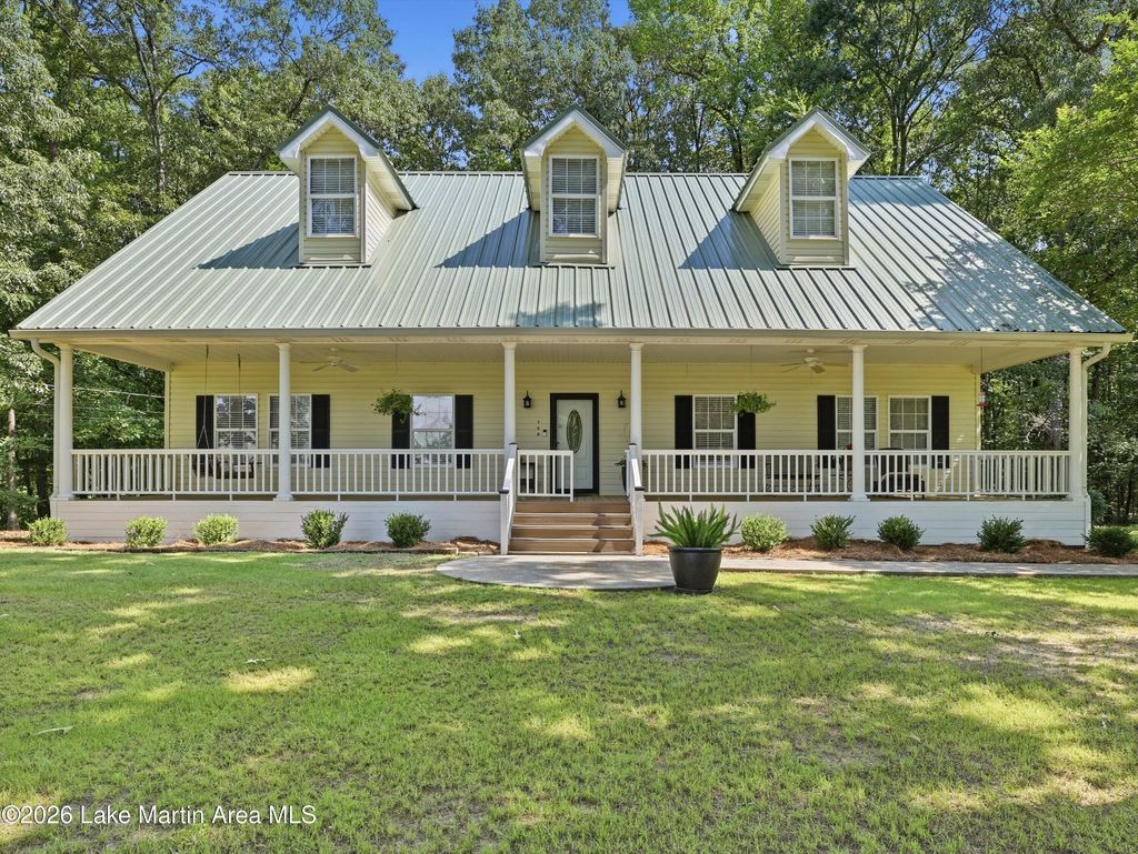 160 Menowa Dr, Dadeville