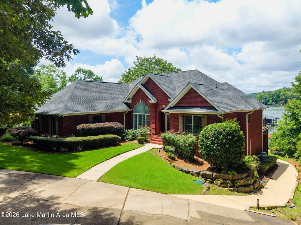 48 Cardinal, Dadeville