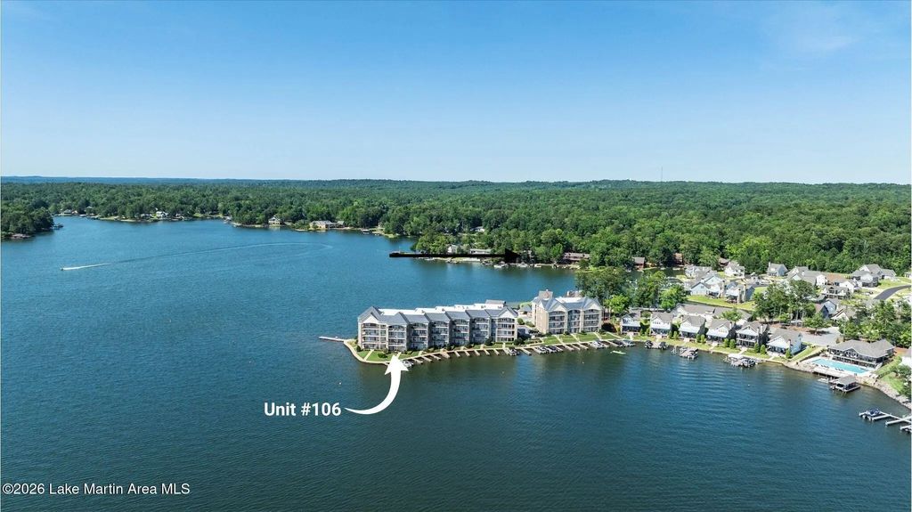 395 Sunset Point Dr #106, Dadeville