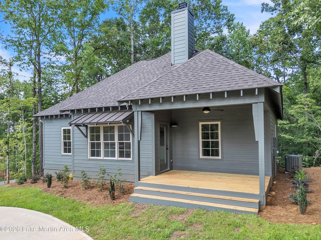 92 Village Trl, Dadeville