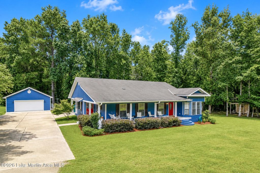 3297 Notasulga Rd, Tallassee