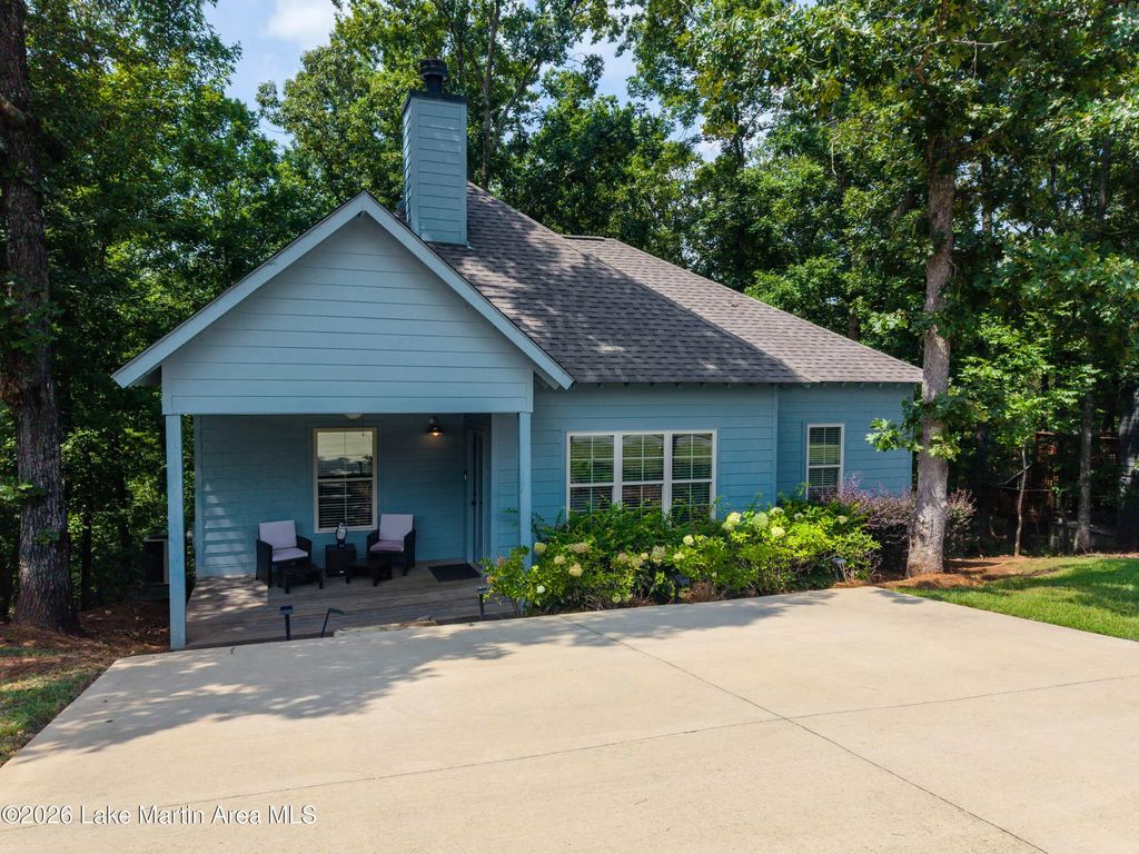 85 Martin Ridge Trace, Tallassee