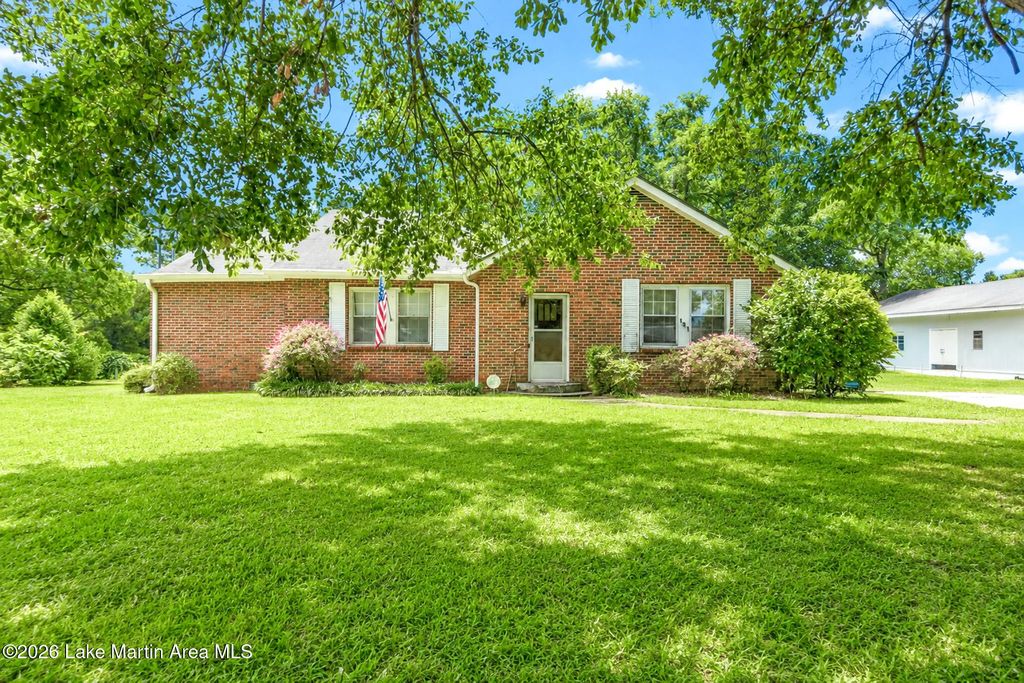 137 Pinehurst St, Tallassee