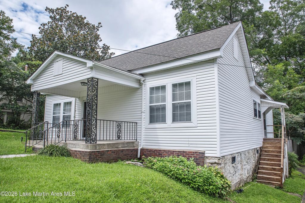 427 Houston St, Alexander City